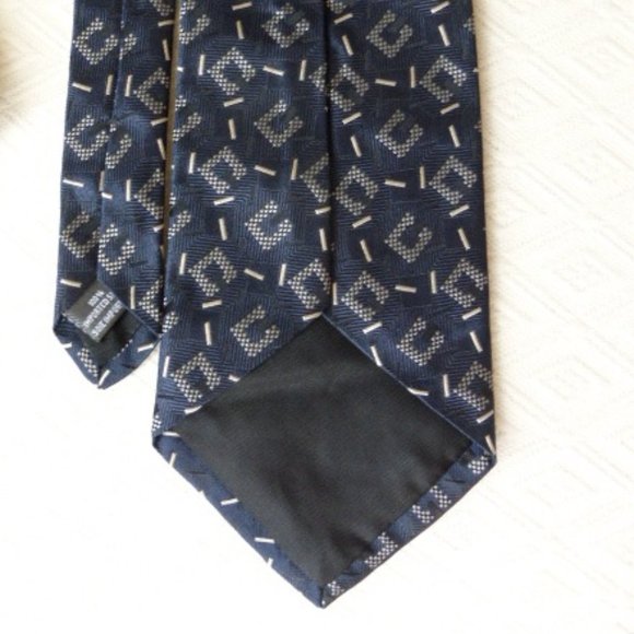 METROPOLITAN MUSEUM OF ART SILK TIE navy geometric - Picture 3 of 3